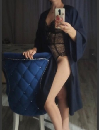 Девушка массажистка Милана, салон Милана